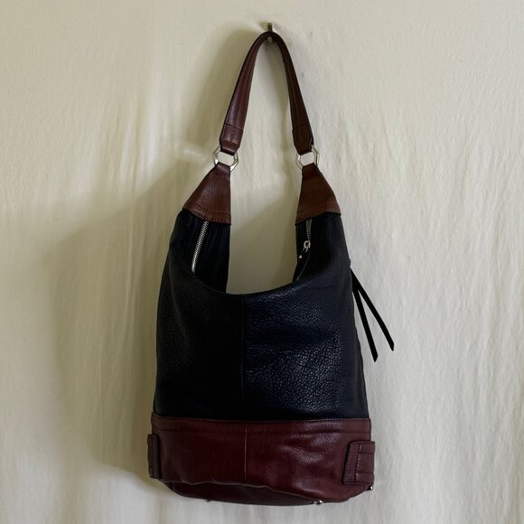 B. Makowsky Mahogany Brown & Black Pebble Leather Shoulder Bag Purse & Dust Bag - Picture 2 of 12